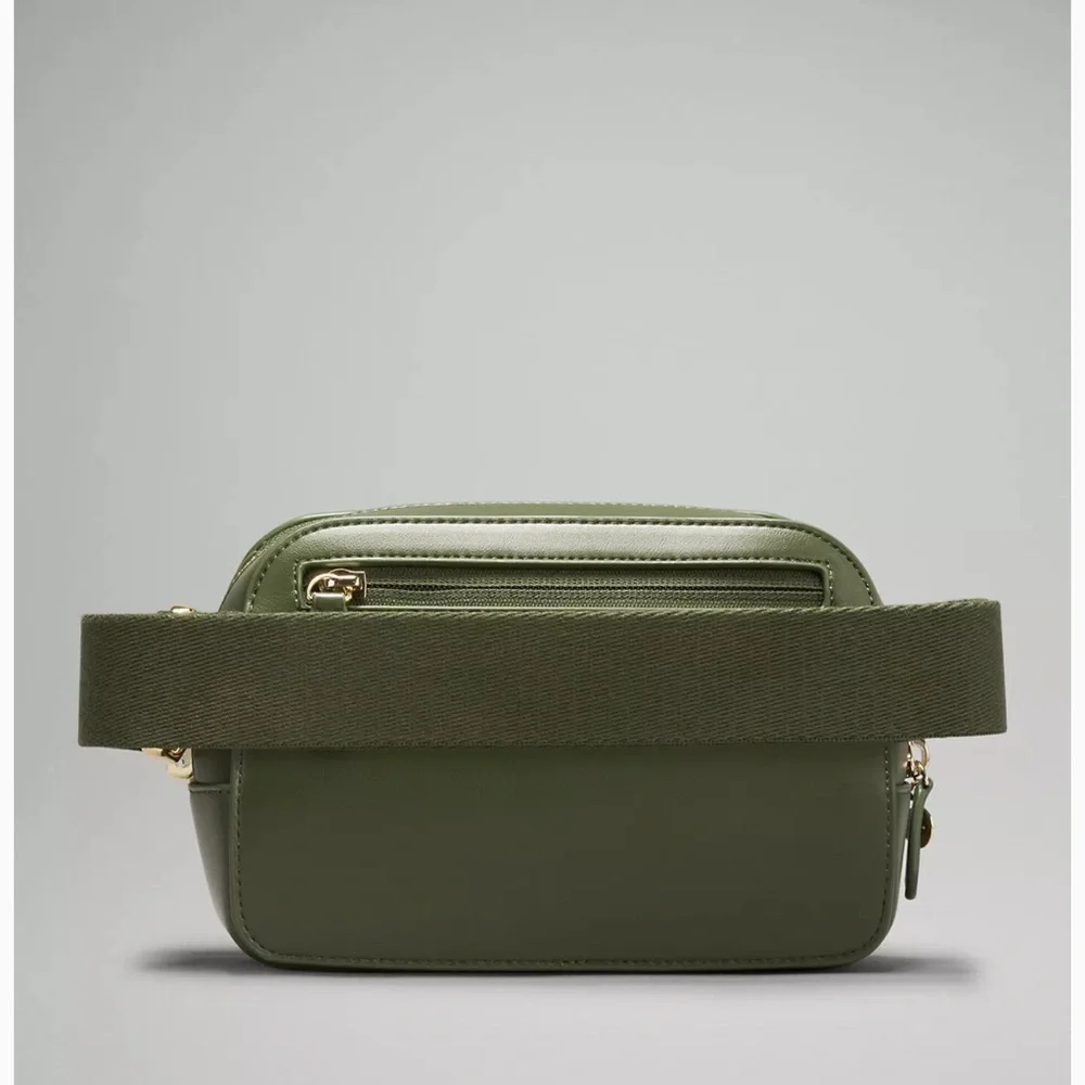 NWT Lululemon Belt Bag Alternative Leather Barracks green/gold‎